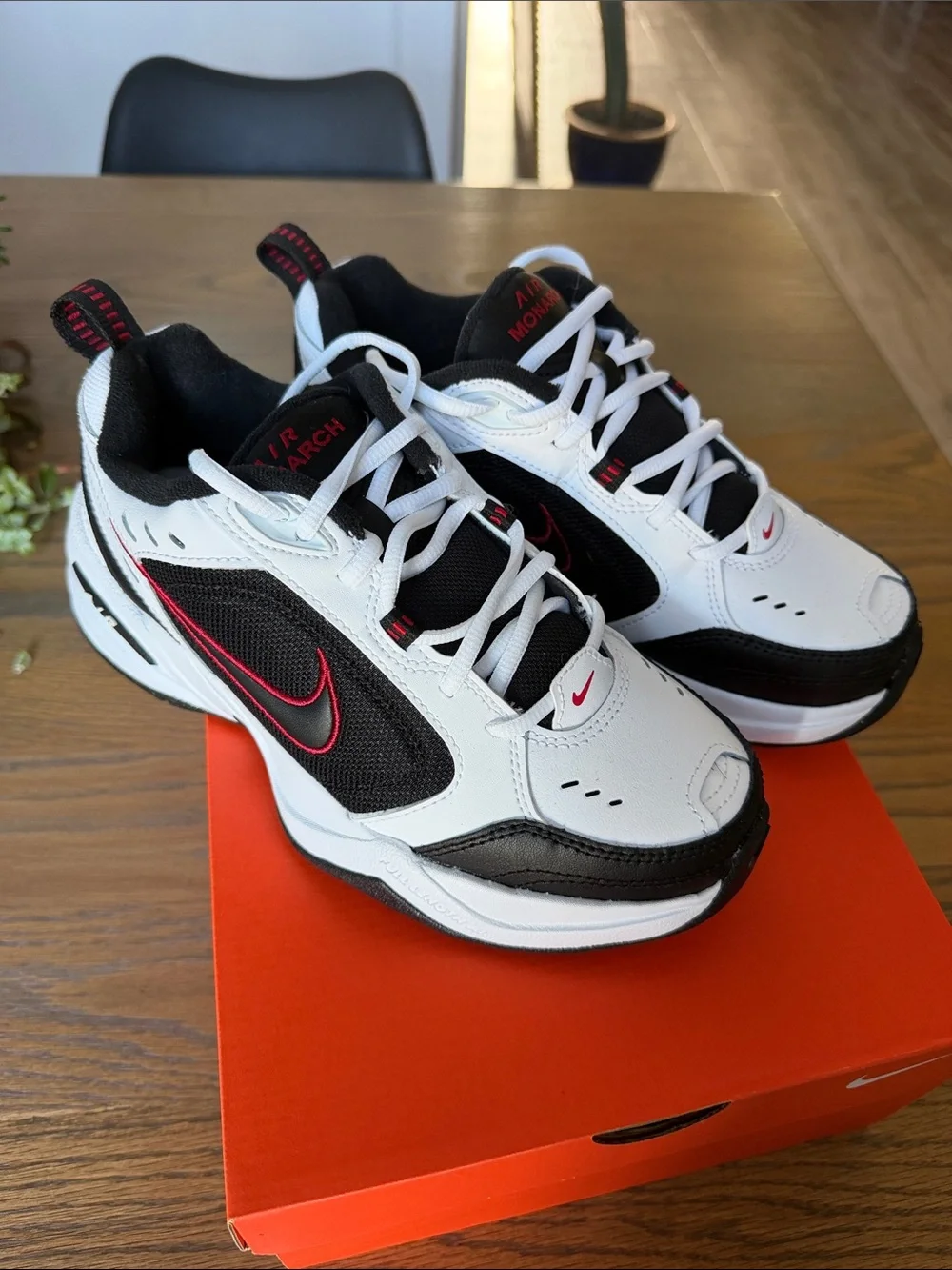 NWT Nike Boy’s White Black Red Air Monarch IV Sneakers